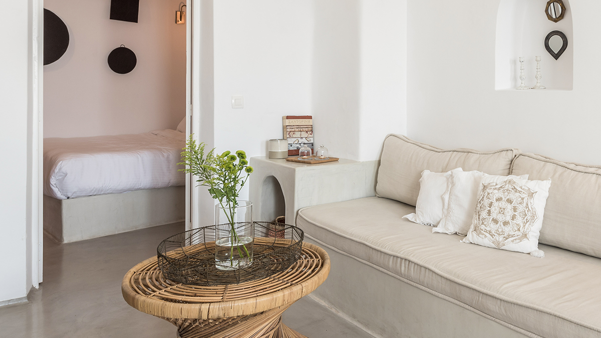 Honeymoon Suite with Outdoor Jacuzzi